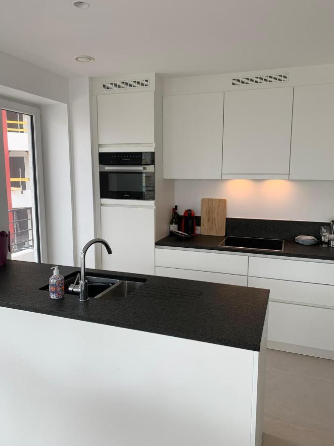 Lichtrijk 2-Slaapkamerappartement Met Zeezicht En Gratis Parking Oostende Dış mekan fotoğraf