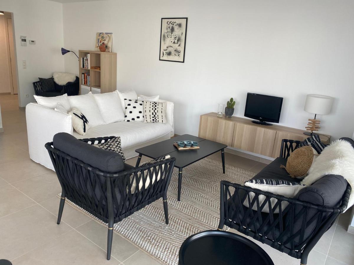 Lichtrijk 2-Slaapkamerappartement Met Zeezicht En Gratis Parking Oostende Dış mekan fotoğraf