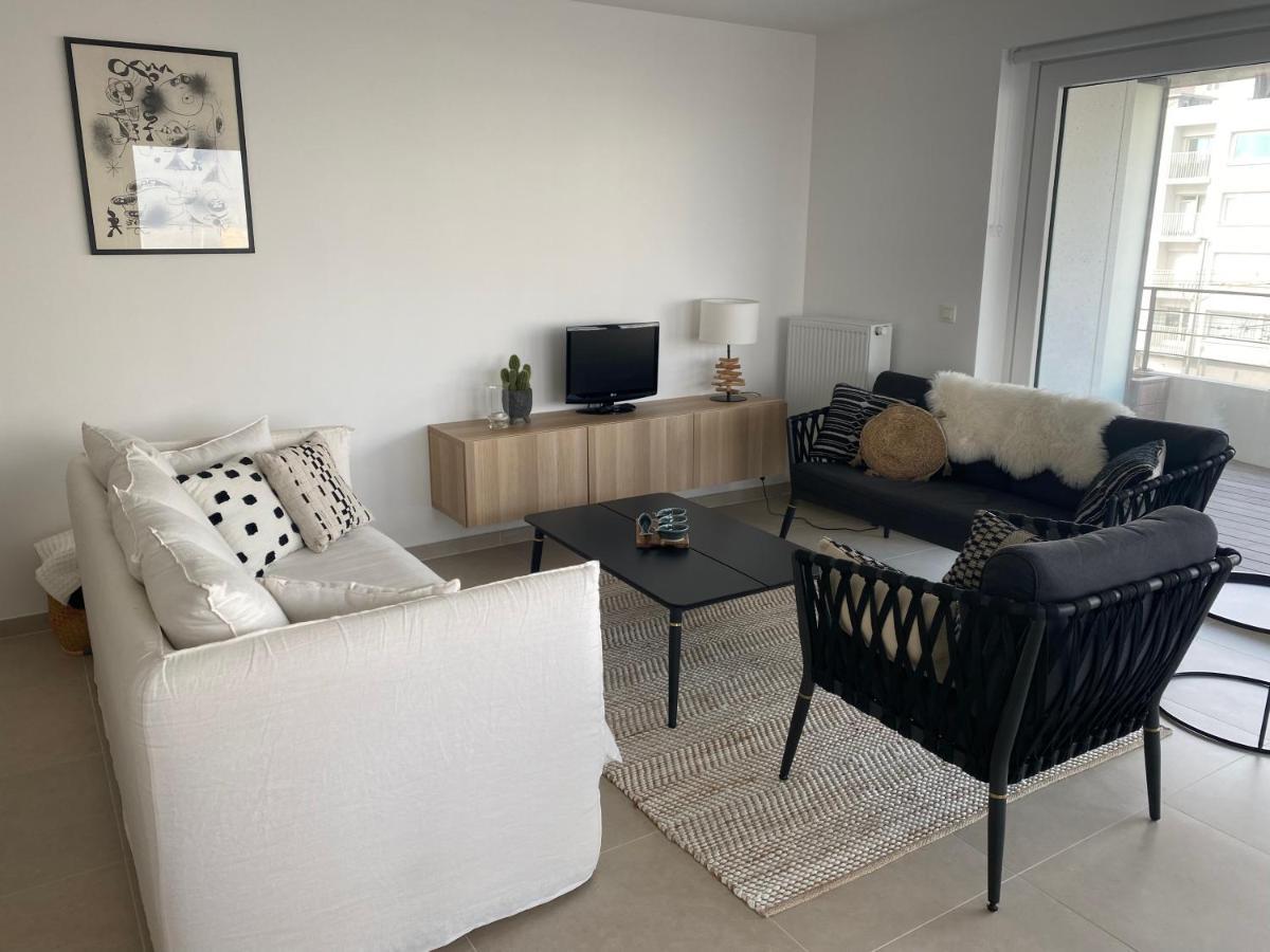 Lichtrijk 2-Slaapkamerappartement Met Zeezicht En Gratis Parking Oostende Dış mekan fotoğraf