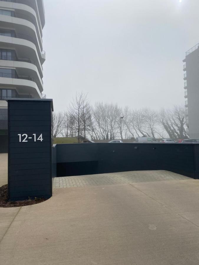 Lichtrijk 2-Slaapkamerappartement Met Zeezicht En Gratis Parking Oostende Dış mekan fotoğraf